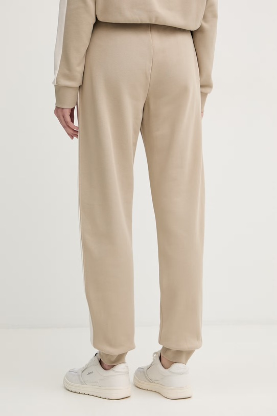 Odzież Armani Exchange spodnie dresowe damskie bawełniane XW001743.AF14284 beżowy