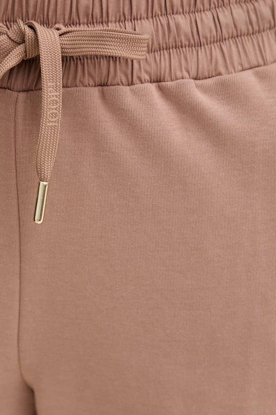 Joop! spodnie dresowe damskie z bawełną beżowy 30100610