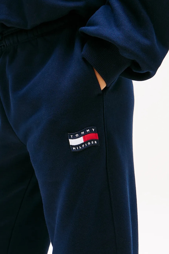 Tommy Hilfiger nohavice jogger detské KG0KG09356.128.176.PPY2 tmavomodrá