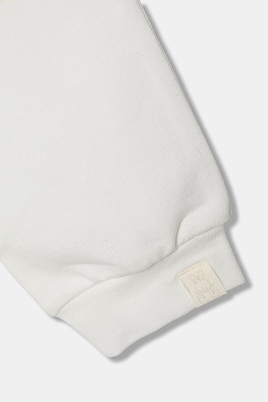 Chłopiec United Colors of Benetton spodnie dresowe dziecięce bawełniane z elastanem 35FNAF02K.W.Stagionale biały