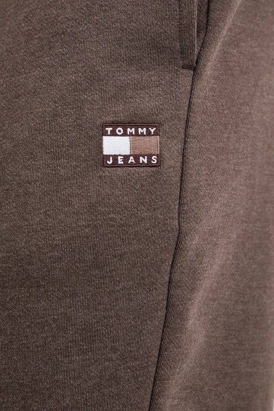 Tommy Jeans spodnie dresowe brązowy DM0DM22358