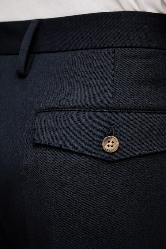 Hlače Guess TYLER mornarsko plava M6RB65.WI492