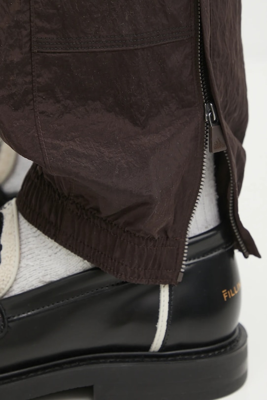 adidas Originals spodnie Equipment Track Pants KD6611 brązowy