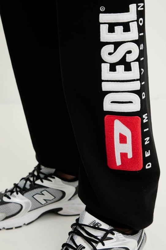 Diesel spodnie dresowe bawełniane P-MARKY-DIV czarny A20026.0GEAD