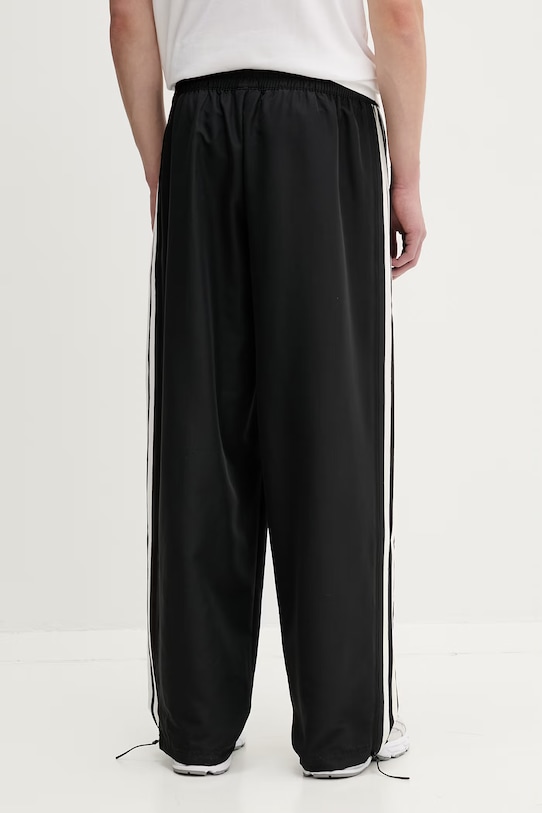 Odzież adidas Originals spodnie dresowe męskie Windbreak JZ6966 czarny