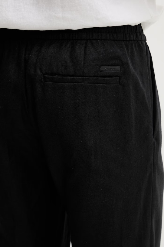 Calvin Klein ravne hlače moške z lanom črna LV04LF619G