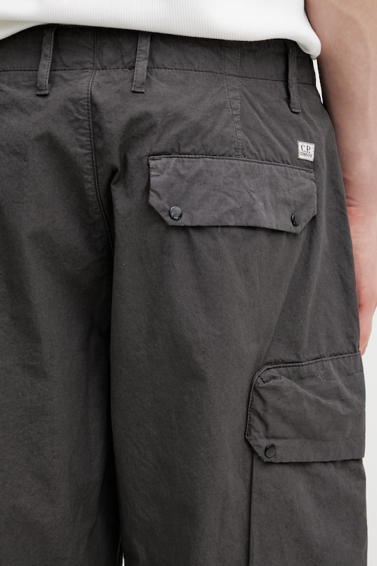 C.P. Company spodnie bawełniane szary 20CMPA128A110325G