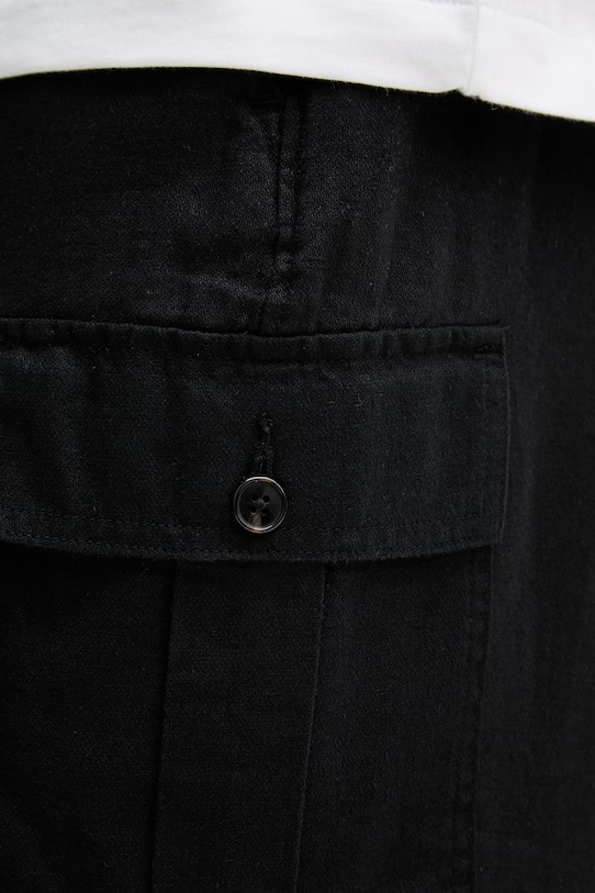 Calvin Klein Jeans cargo hlače moške z lanom črna LV04RF611G