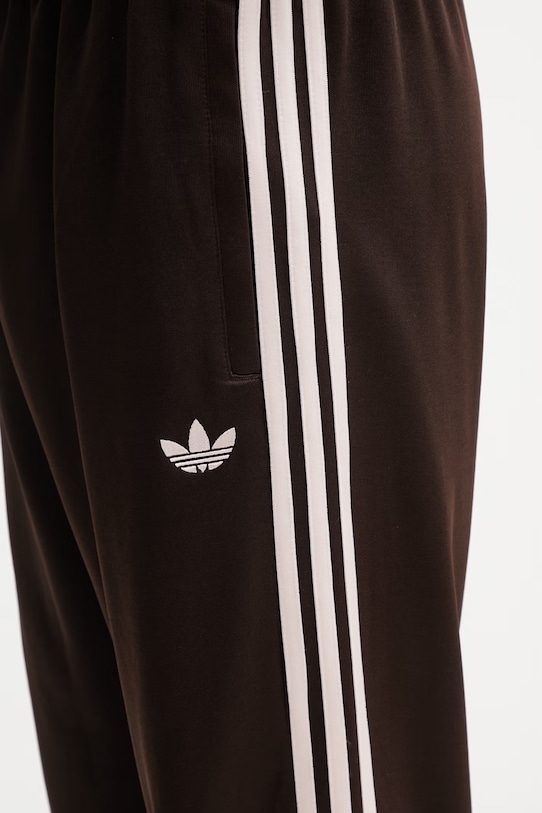 adidas Originals pantaloni de trening pentru bărbați SST REG TP maro KE3519