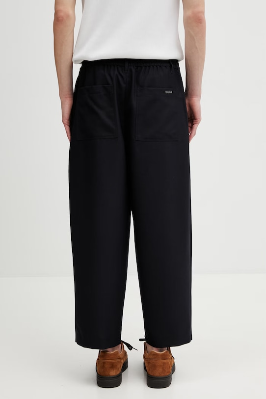 Odzież Maison Kitsuné spodnie męskie QM01105WT3031 granatowy