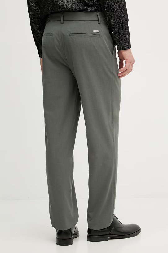 Abbigliamento Armani Exchange pantaloni chinos da uomo con misto lana XM002083.AF22403 verde