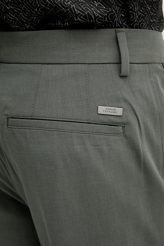 Armani Exchange pantaloni chinos da uomo con misto lana verde XM002083.AF22403