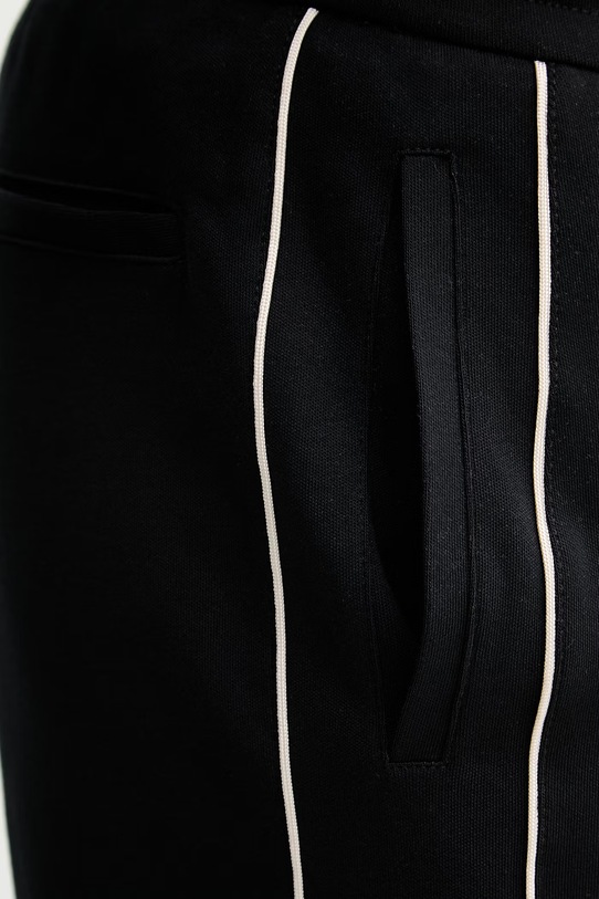 Armani Exchange spodnie dresowe męskie bawełniane XM002374.AF10365 czarny