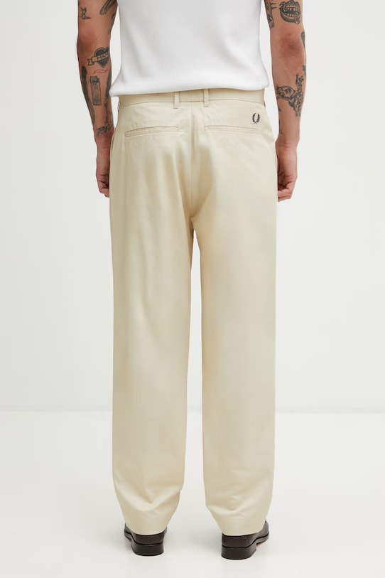 Odzież Fred Perry spodnie bawełniane męskie T2301 beżowy