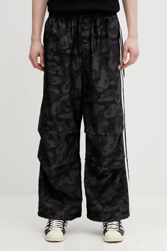 adidas Originals pantaloni de trening x BAPE KF4918 negru SS26