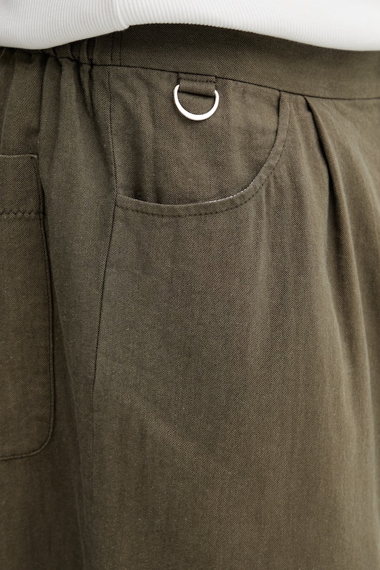 Undercover szorty z lnem męskie zielony UP1F4503