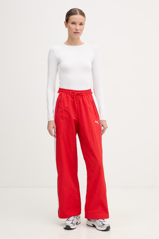 Puma spodnie dresowe Oversized 629594 czerwony SS26