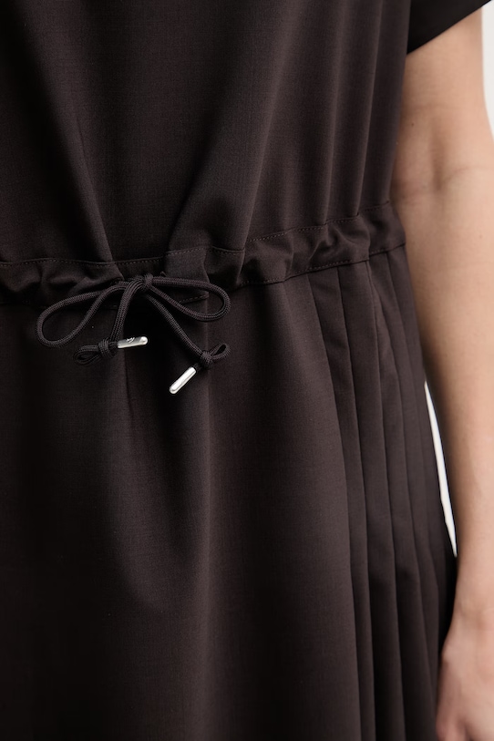 Lacoste letné šaty s vlnou EF0197 hnedá