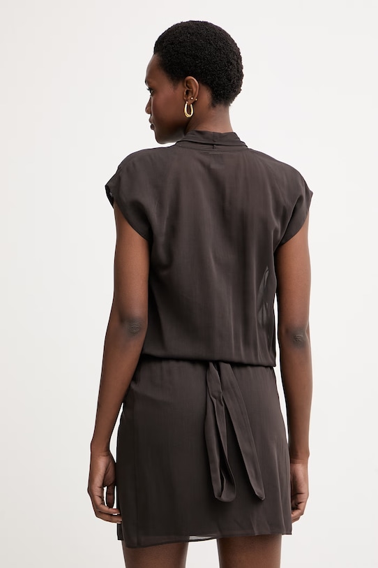 Oblačila Pinko preklopna obleka z viskozo 106844.A3B2 rjava