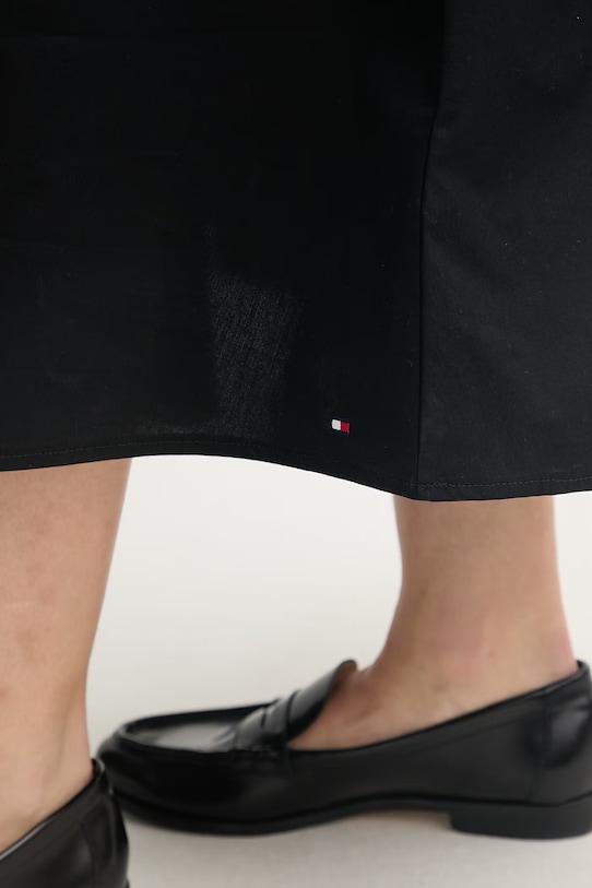 Tommy Hilfiger šaty s rozšíreným strihom bavlnené WW0WW49628 čierna