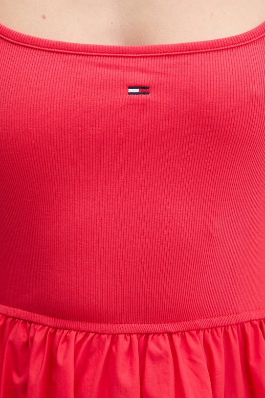 Tommy Jeans šaty s rozšíreným strihom s bavlnou DW0DW22352 červená