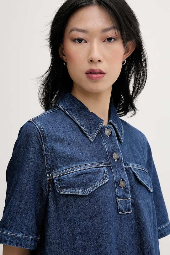 Tommy Jeans sukienka jeansowa niebieski DW0DW22989