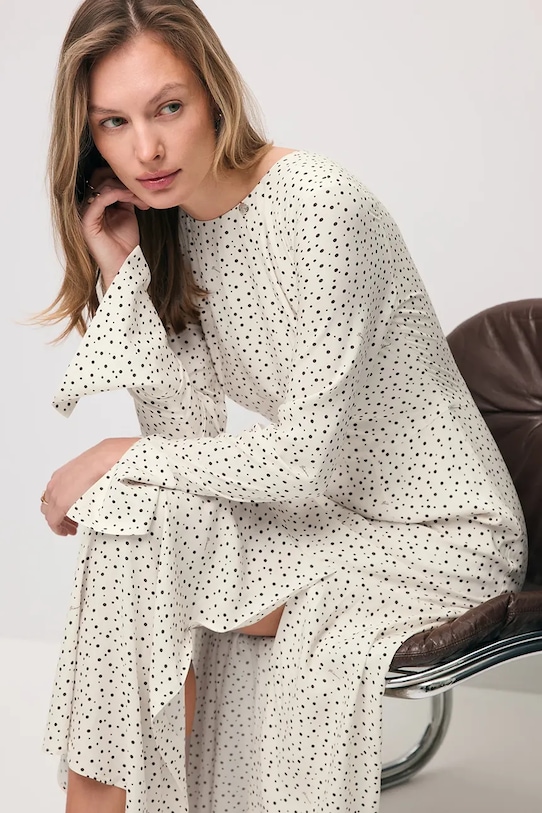 Bizuu sukienka IVYNI beżowy IVYNI.KREMOWY