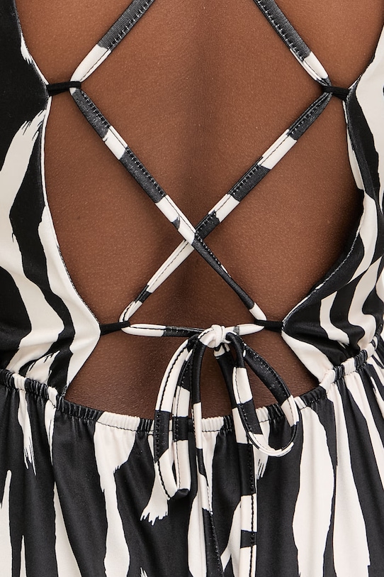 Morgan sukienka rozkloszowana RCLAMY czarny