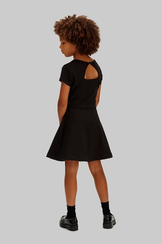 Момиче Calvin Klein Jeans рокля с вискоза LVCKSJH02G.128.176.PPY2 черен