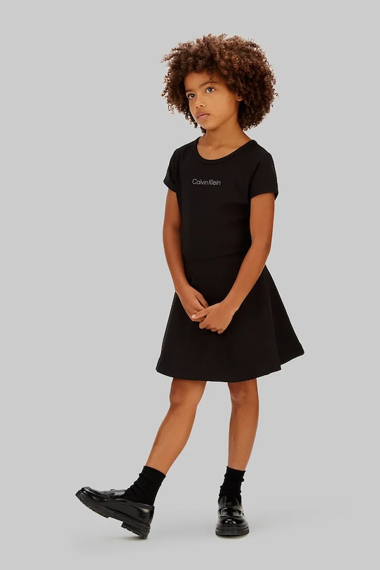 Calvin Klein Jeans рокля с вискоза LVCKSJH02G.128.176.PPY2 черен
