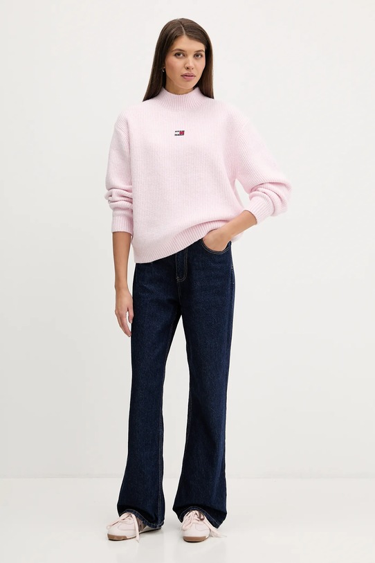 Svetr z vlněné směsi Tommy Jeans DW0DW22109 růžová SS26