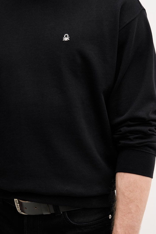 United Colors of Benetton dukserica za muškarce od pamuka 342ZU1093. crna