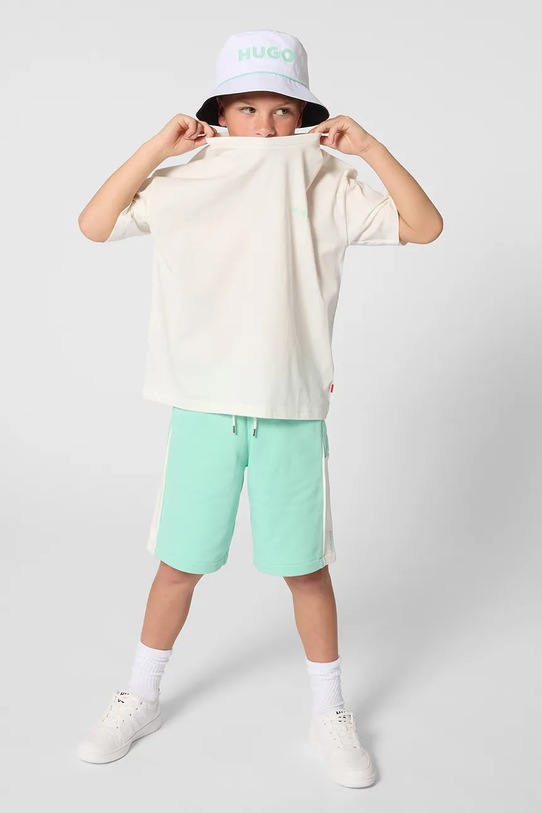 Παιδικό σορτς HUGO απλικέ τιρκουάζ G00997.102.108