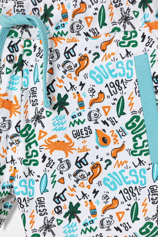 Chłopiec Guess szorty bawełniane dziecięce N6GD00.KA6R4.PPY2.M multicolor