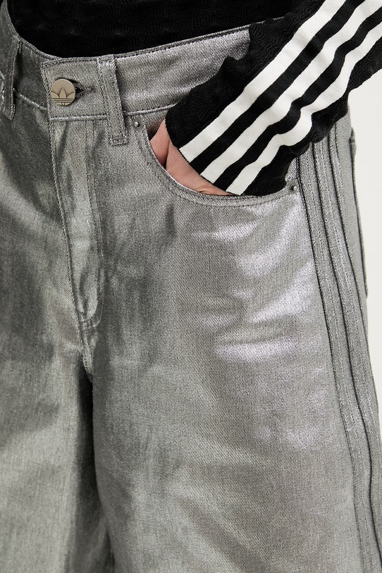 adidas Originals szorty jeansowe Firebird srebrny KD2930