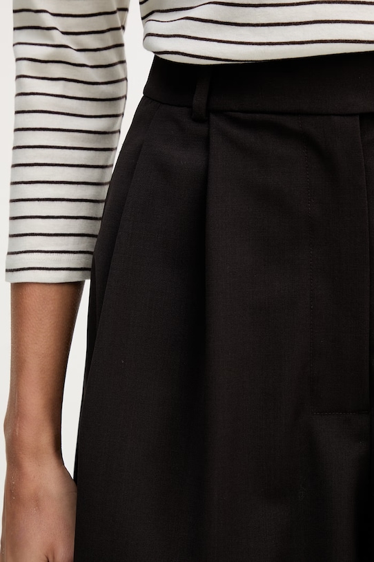 Lacoste szorty damskie z wełną brązowy FF0243