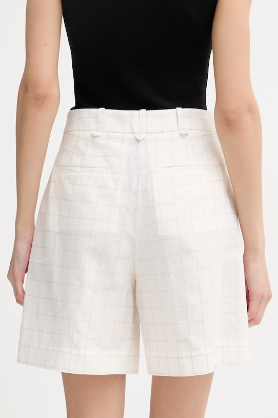 Oblačila United Colors of Benetton elegantne kratke hlače ženske z dodatkom lanu 4V6GD902M bež