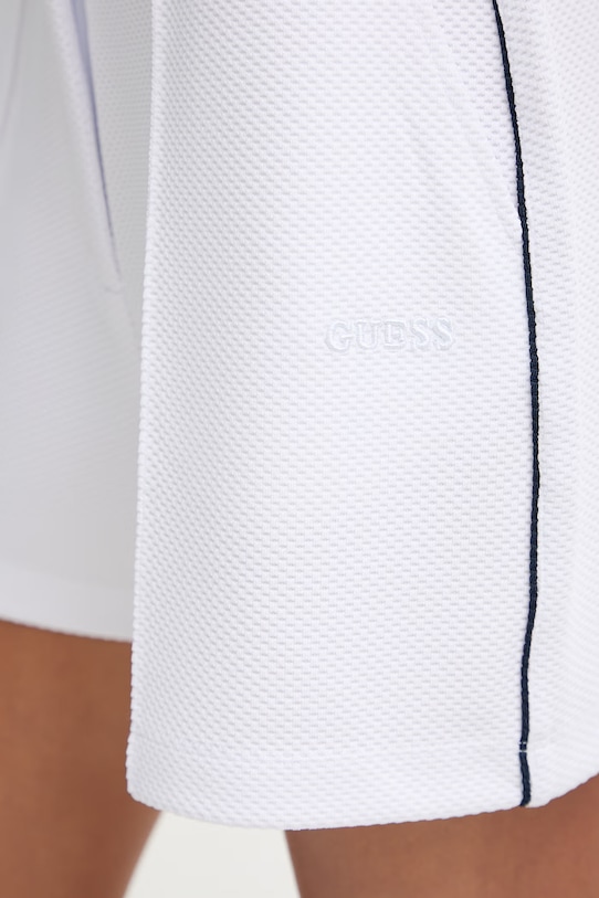 Odzież Guess szorty damskie SARAH V6GD01.K2927 biały