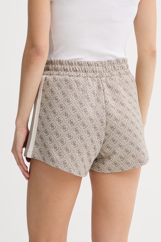 Ρούχα Guess σορτς Γυναικεία V6GD02.K2959 μπεζ