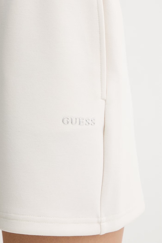 Guess szorty damskie NAT beżowy V6GD13.K3087