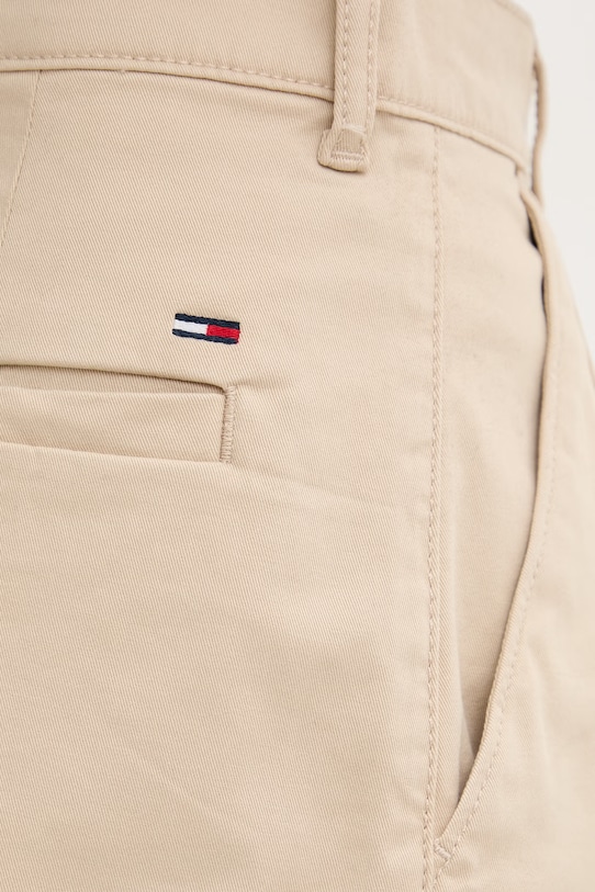 Tommy Jeans szorty damskie bawełniane z elastanem beżowy DW0DW23268