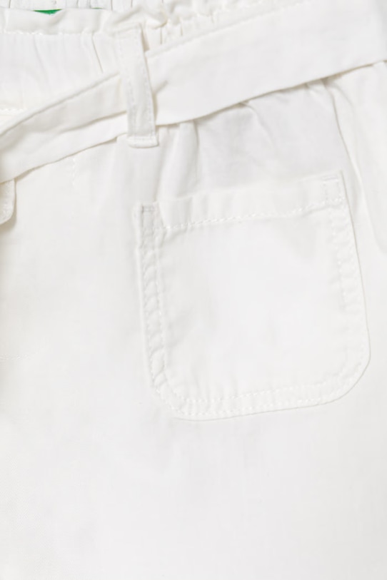 Fete United Colors of Benetton pantaloni scurți pentru copii din bumbac 47RGG903H.P.seasonal alb