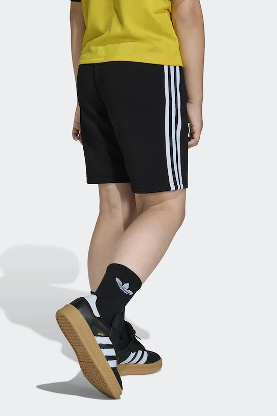 Detské krátke nohavice adidas Originals KE2836 čierna