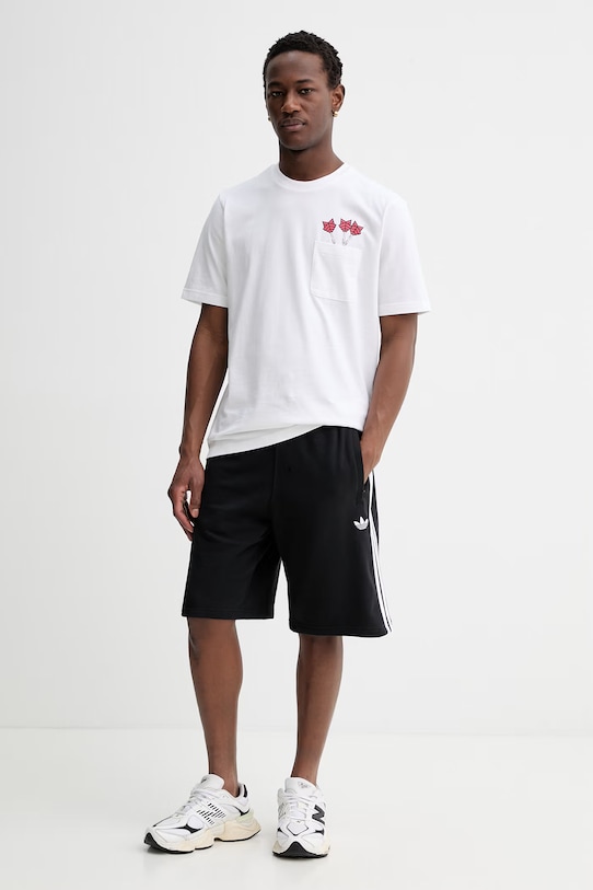 Памучен къс панталон adidas Originals KE3566 черен SS26