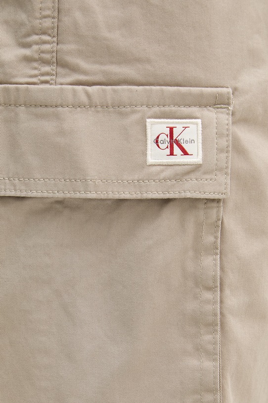 Calvin Klein Jeans szorty cargo męskie bawełniane z elastanem beżowy LV04RB618G