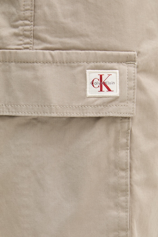Calvin Klein Jeans szorty cargo męskie bawełniane z elastanem beżowy LV04RB618G