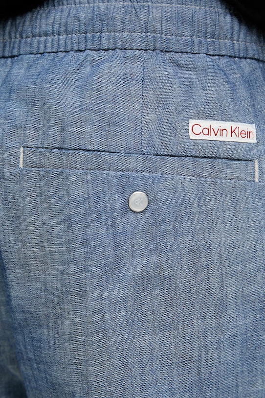 Calvin Klein Jeans pantaloncini da uomo in cotone blu LV04RF608G