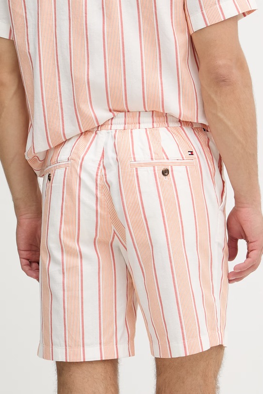 Дрехи Tommy Hilfiger Къс панталон мъжки от памук SUMMER MW0MW42988 оранжев