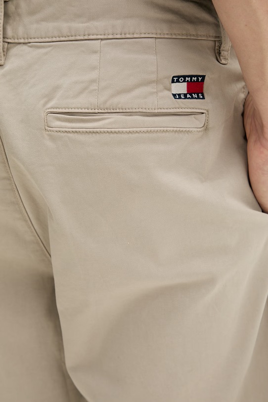 Tommy Jeans szorty męskie bawełniane z elastanem beżowy DM0DM23068