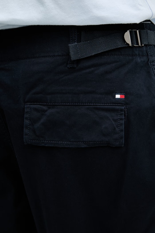 Tommy Hilfiger šortky cargo pánske s bavlnou tmavomodrá MW0MW42350